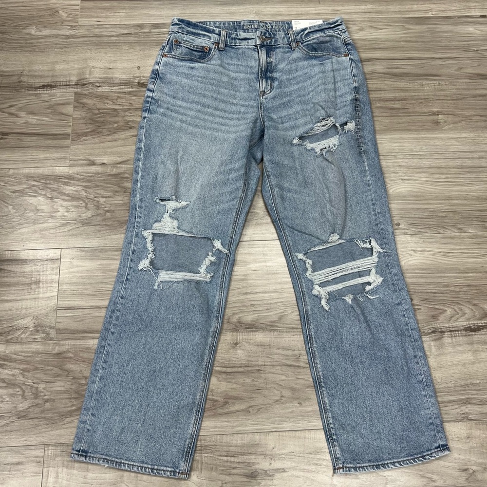 American Eagle Curvy Straight Ripped Jeans Blue Size 14 NWT